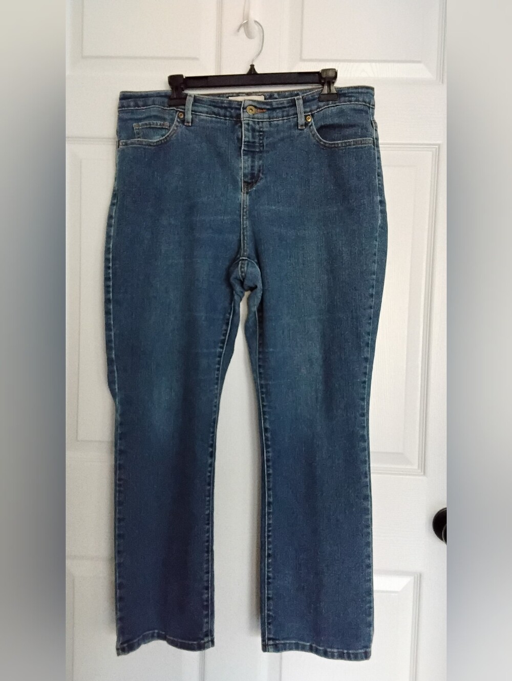 Sonoma Women's Straight-Leg Original Fit Denim Jeans in Blue Wash